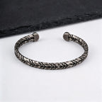 PENDRA Dravion Twisted Cuff Bracelet