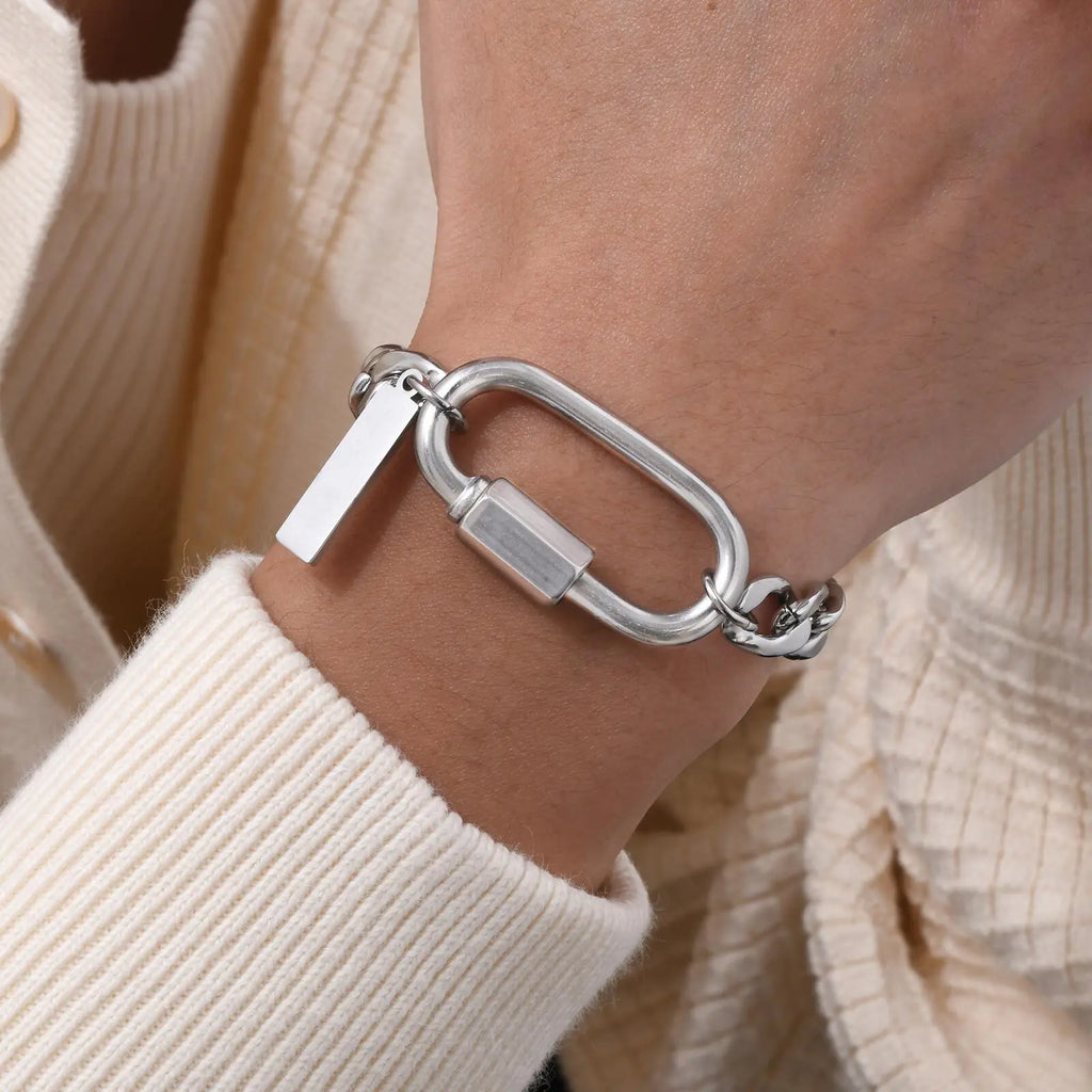PENDRA Hiking Buckle Bracelet