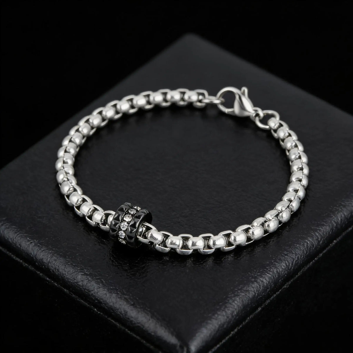 PENDRA Box Rhinestone Bracelet