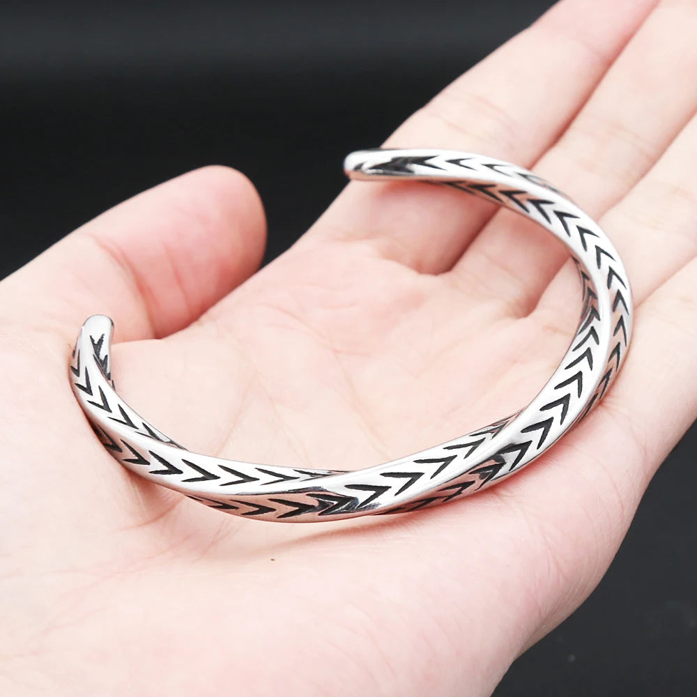 PENDRA Mobius Stainless Steel Bracelet