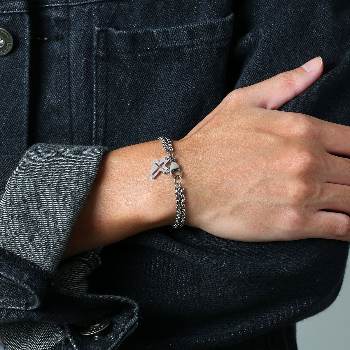 PENDRA Cross Link Bracelet