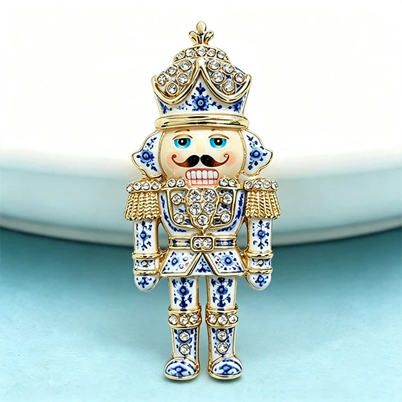 PENDRA Lovely King Character Brooch