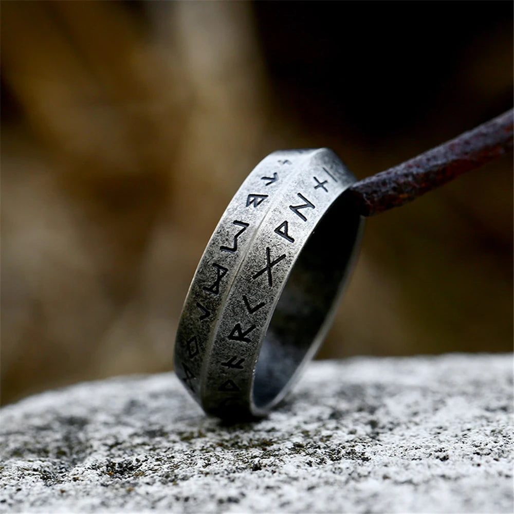 PENDRA Rune Silver Ring