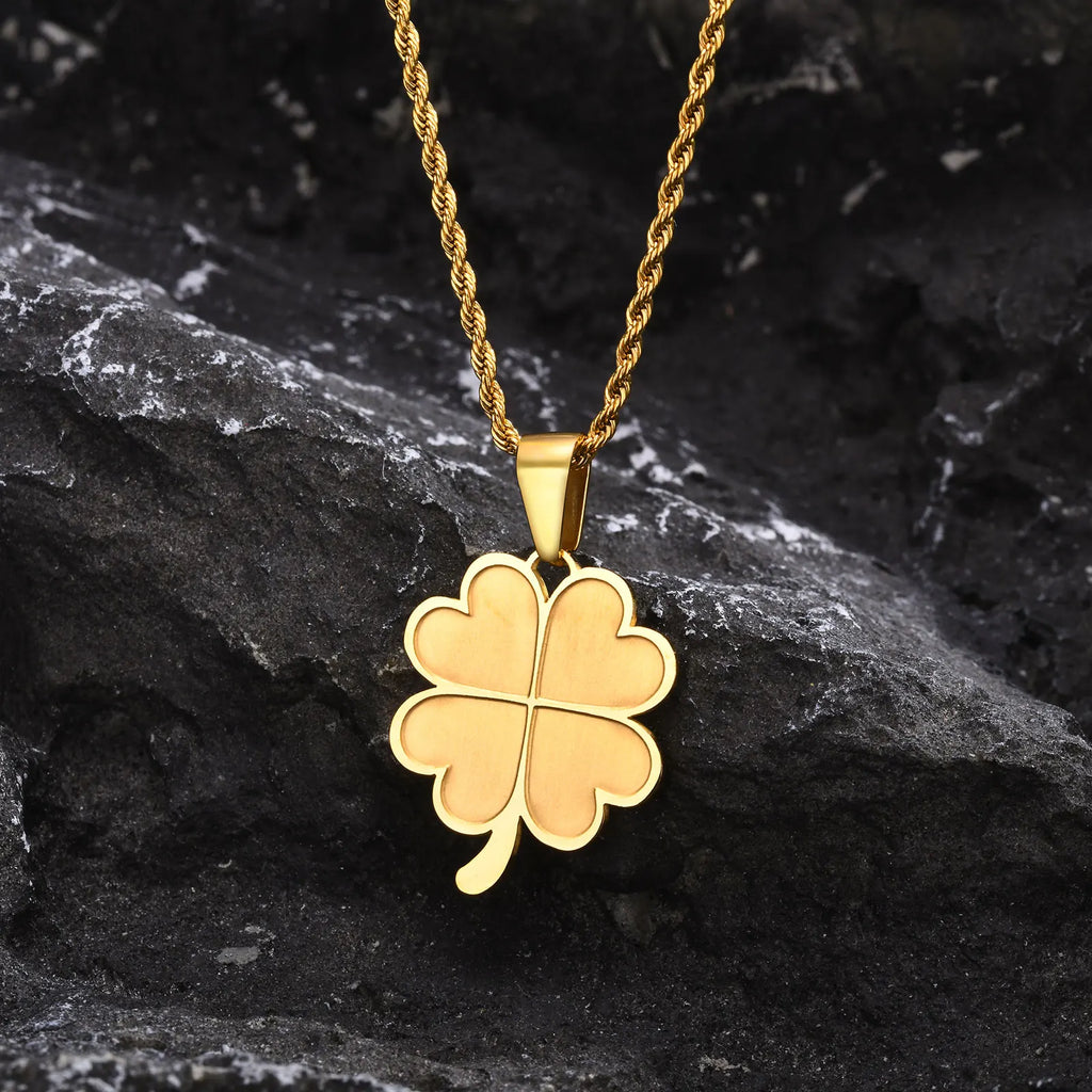 PENDRA Clover Leaf Rope Pendant Necklace