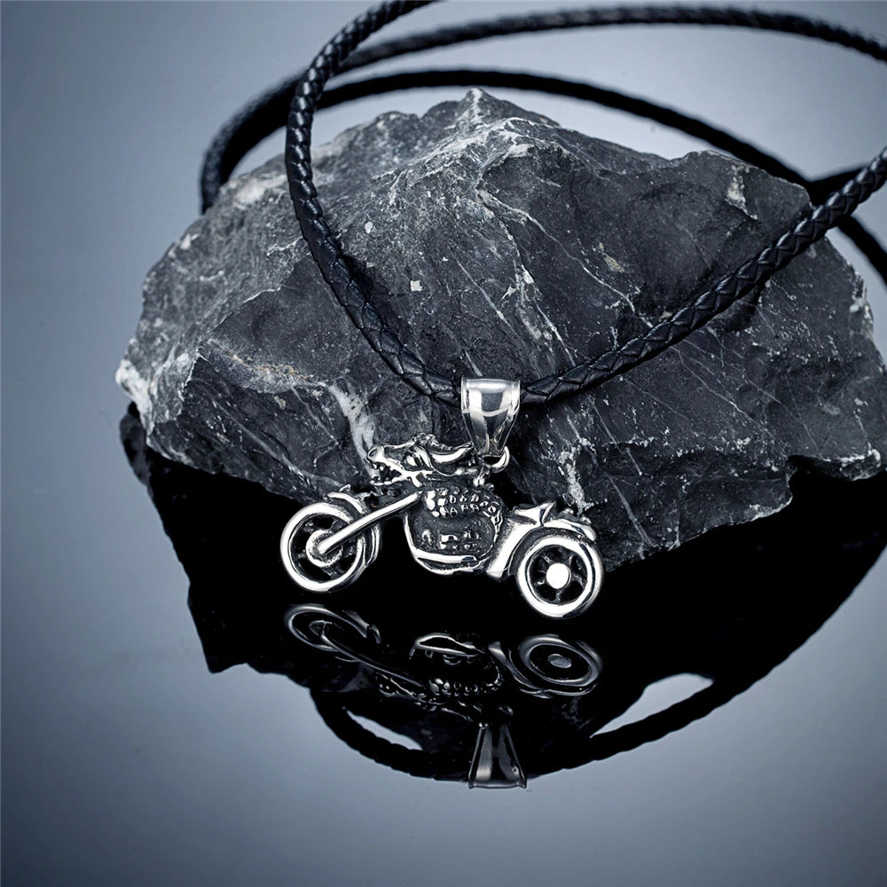 PENDRA Skull Norse Necklace