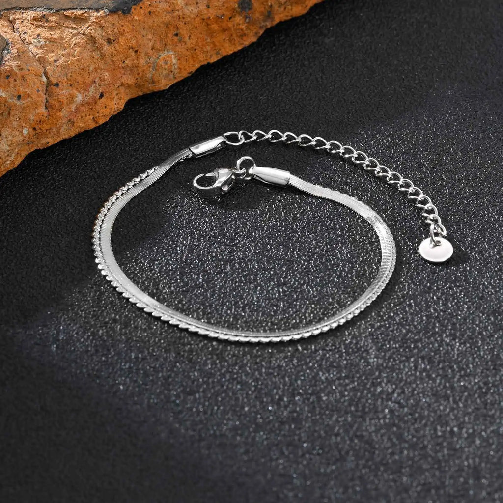 PENDRA Blade Minimalist Bracelet