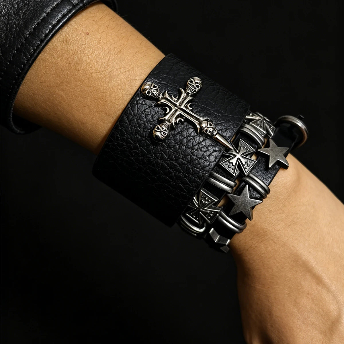 PENDRA Koraine Leather Black Skull Gothic Belt