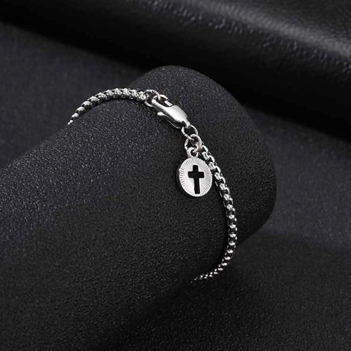PENDRA Cross Charm Bracelet