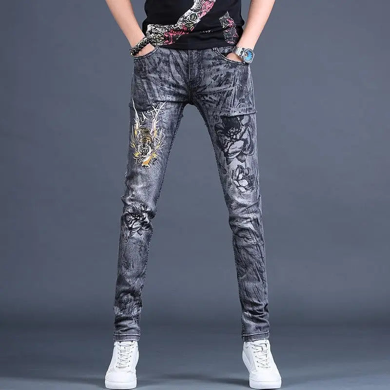 Spring and Autumn 2025 New Men's Jeans Gray Trendy Tiger Head Hot Diamond Printing Slim-fit Small Feet Trousers Men's Clothing