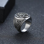 PENDRA Kaevara Cross Charm Ring