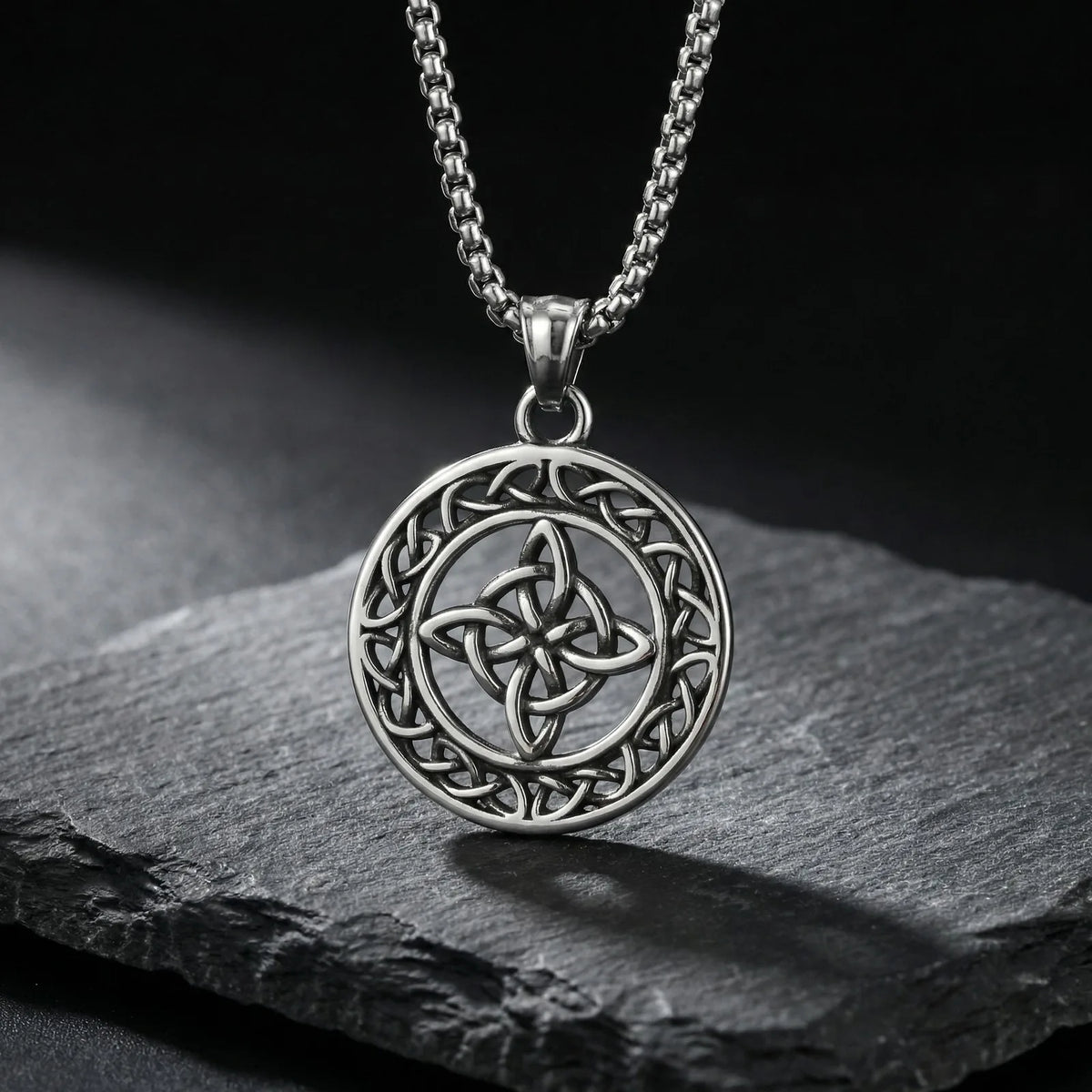 PENDRA Knot Celtic Pendant Necklace
