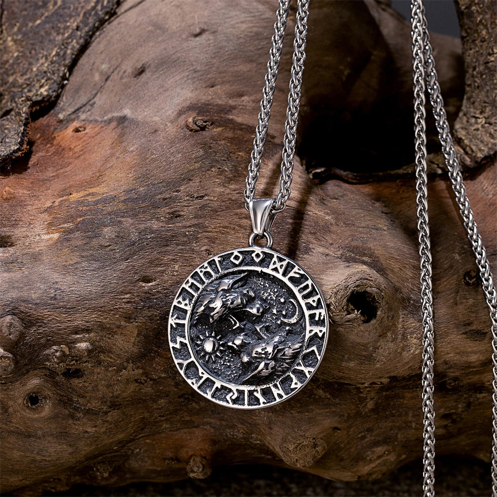 PENDRA Celtic Knot Rune Vintage Necklace