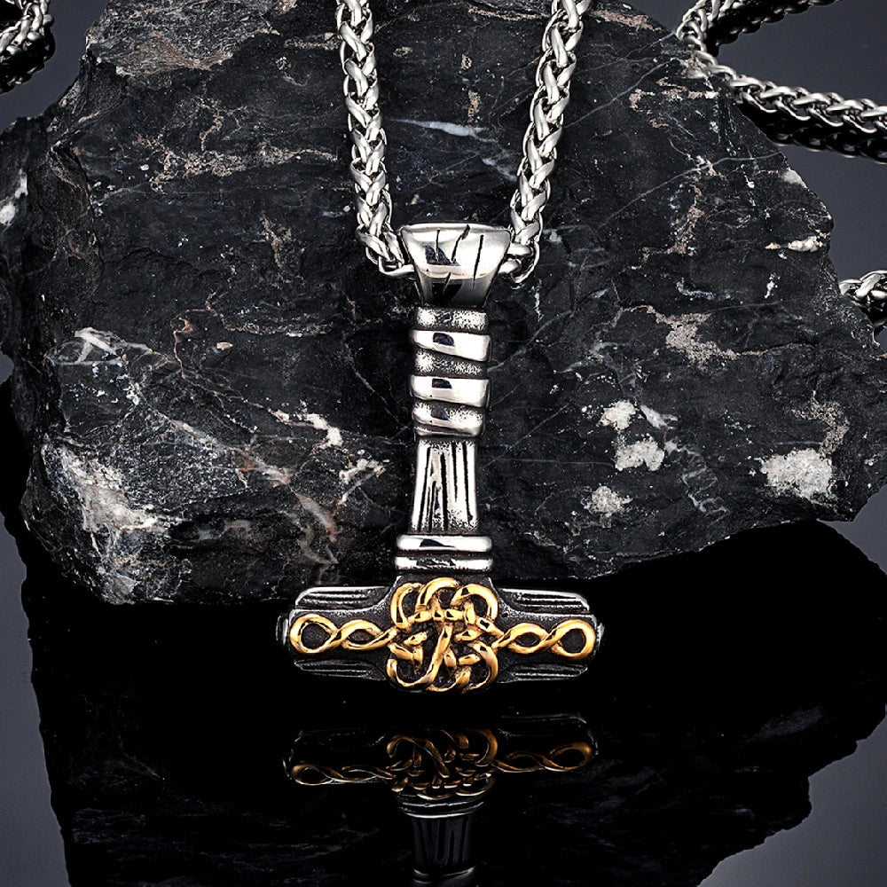 PENDRA Celtic Knot Vintage Necklace