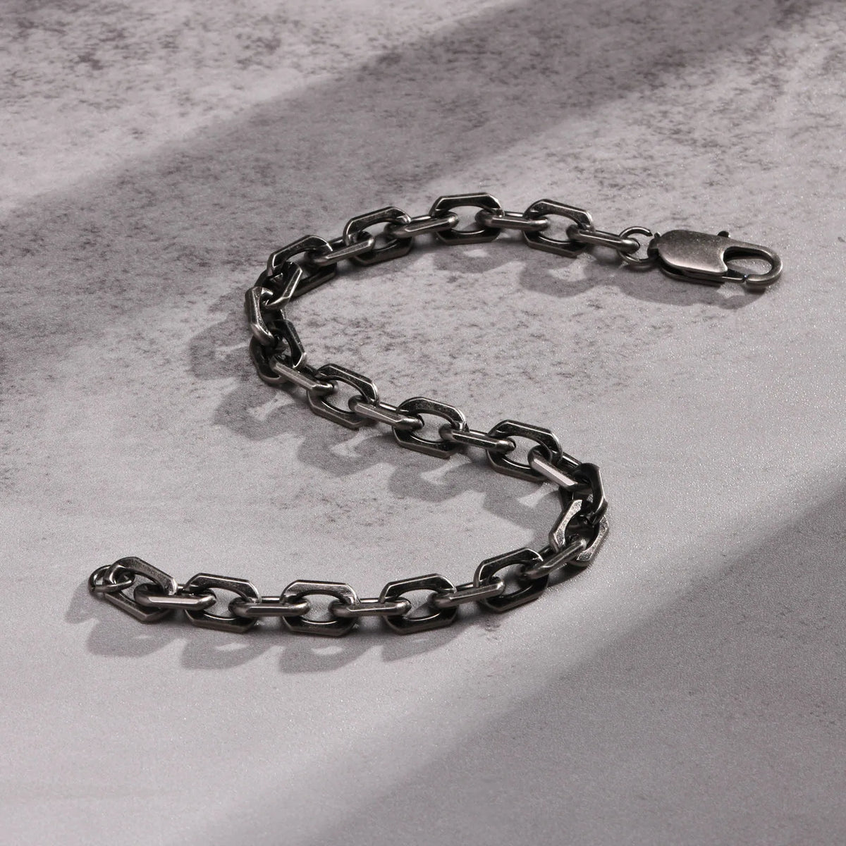 Classic Rolo Chain Bracelets for Men Boys,Vintage Waterproof Stainless Steel Chain Links Wristband,Casual Jewelry Gifts