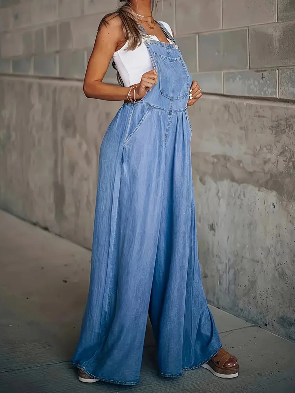 PENDRA Sleeveless Loose Side Jumpsuit