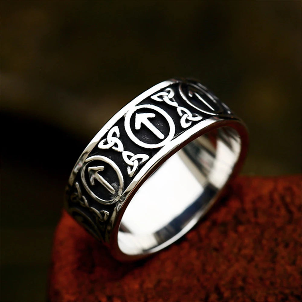 PENDRA Celtic Knot Rune Futhark Ring