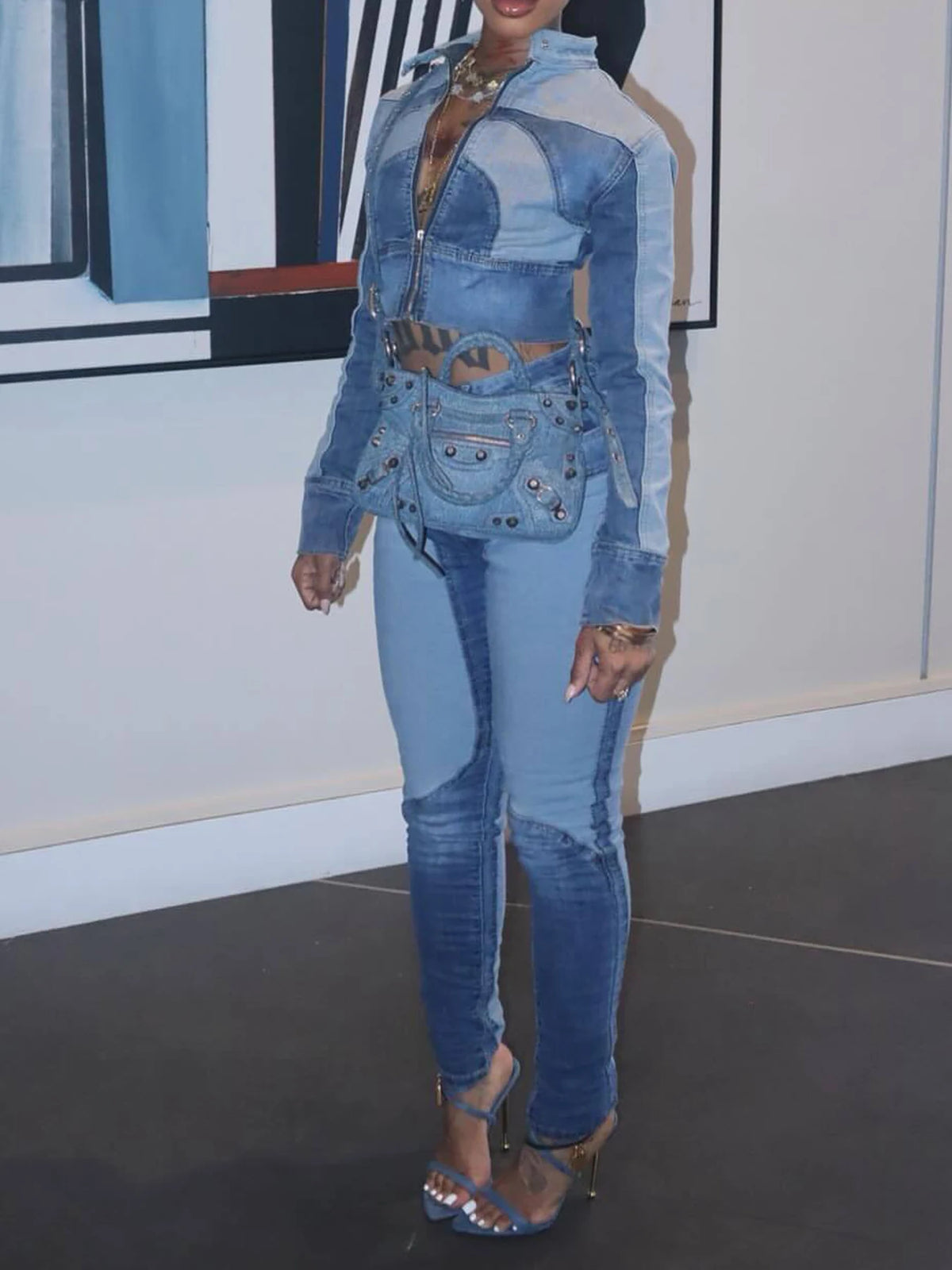 New Women's High-Elasticity, Fashionable, Sexy Color-Blocked Washed Denim Two-Piece Set, Featuring A Long-Sleeved Stand-Collar Zip-Up Top And Slim-Fit Jeans. Machine Washable.