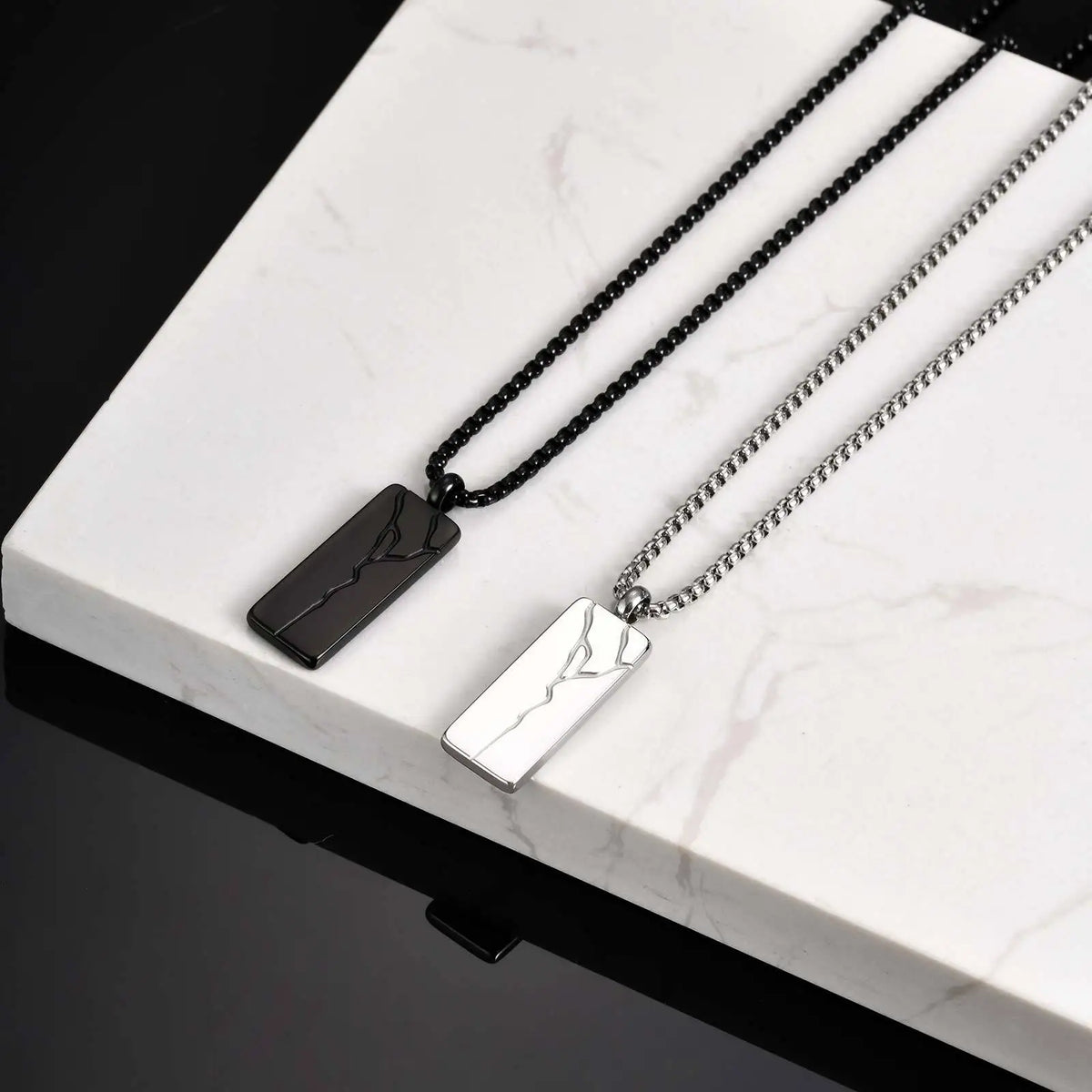 PENDRA Square Crack Pendant Necklace