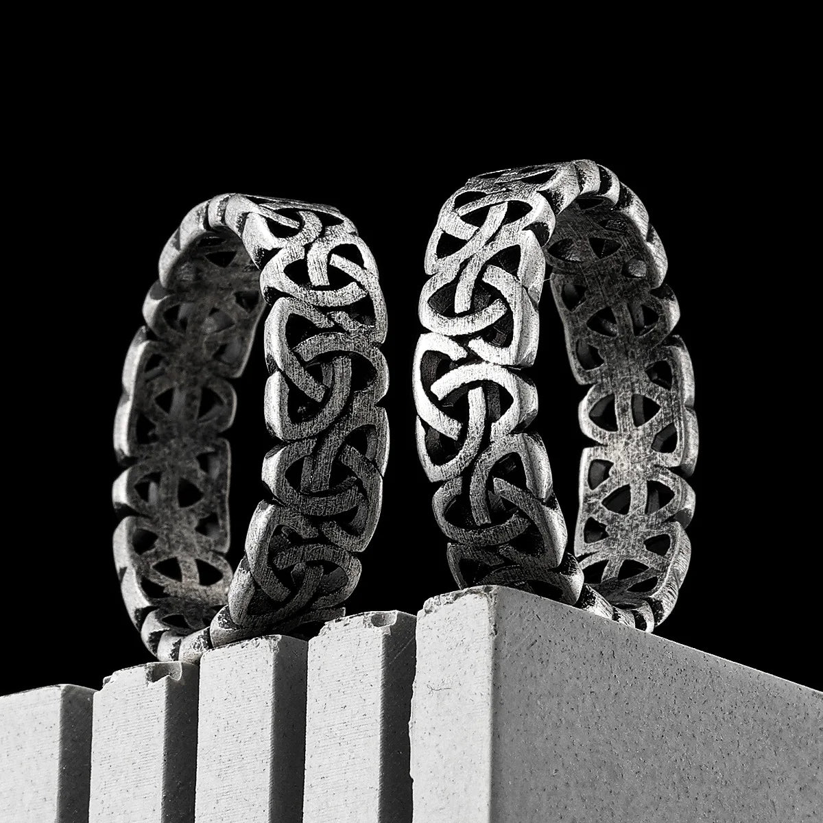 PENDRA Celtic Knot Rock Steel Ring