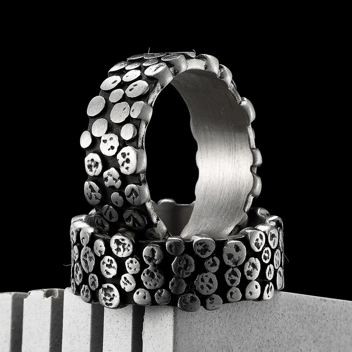PENDRA Minimalism Spot Rock Steel Ring