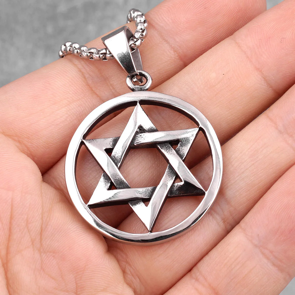 PENDRA Ulivane Pendant Necklace