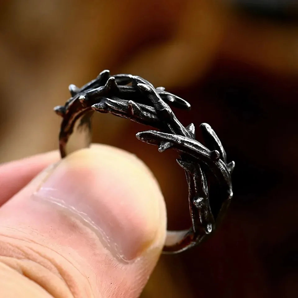 PENDRA Jesusthorn Black Crown of Thorns Ring