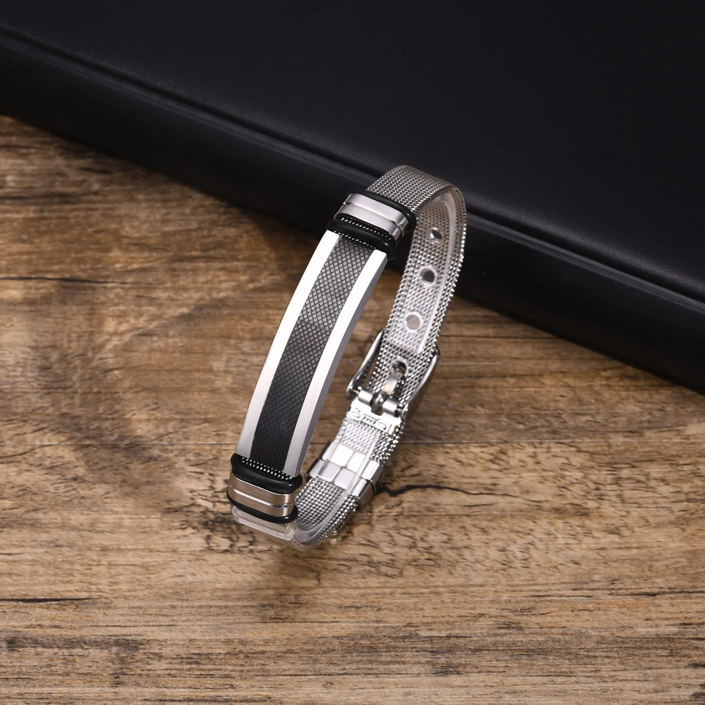 PENDRA Mesh Bar Bracelet