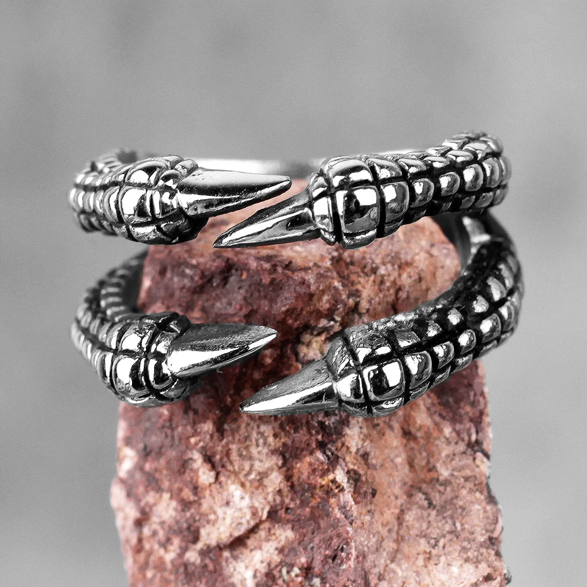 PENDRA Dragon Claw Personality Steel Ring