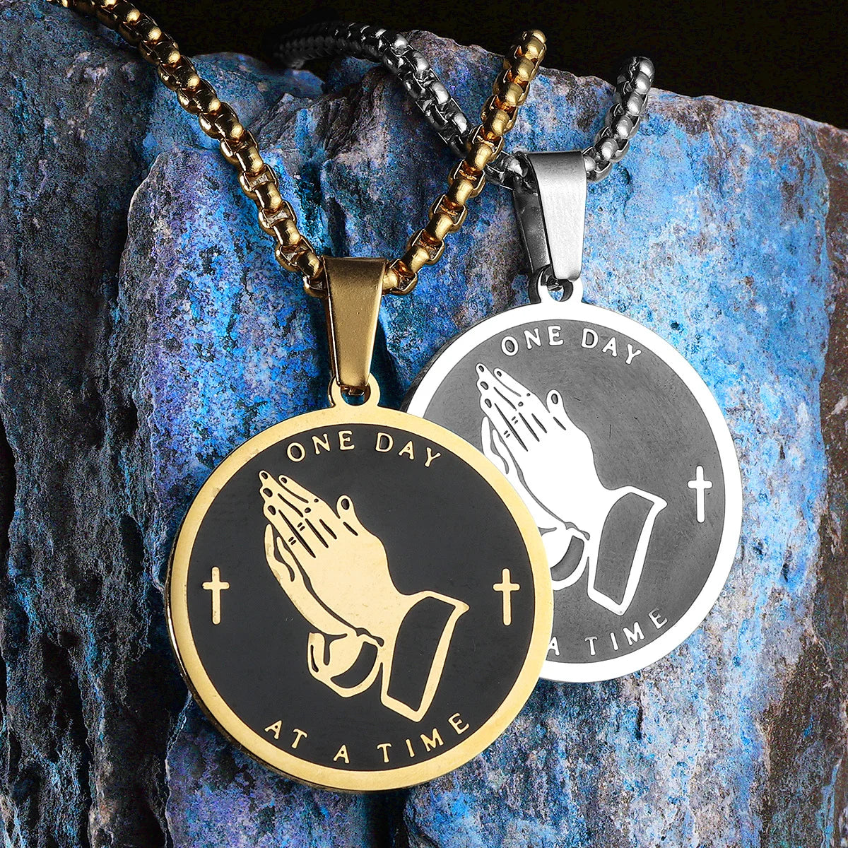 Cross Praying Hands Bilble Men Necklaces Stainless Steel Pendant Chain Women Jewelry HipHop Cool Accessories Gifts Wholesale