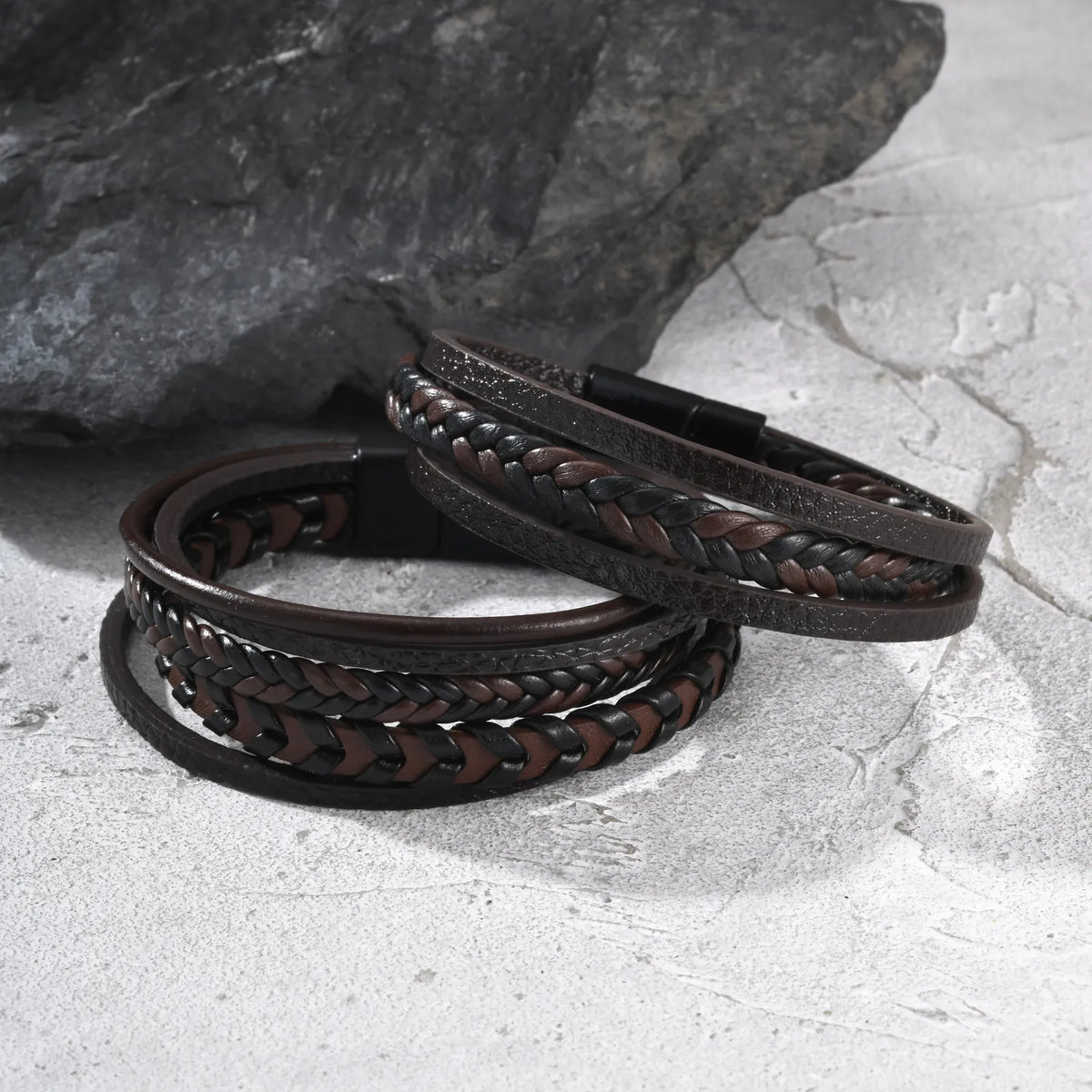 PENDRA Elizane Tiger Eye Bracelet