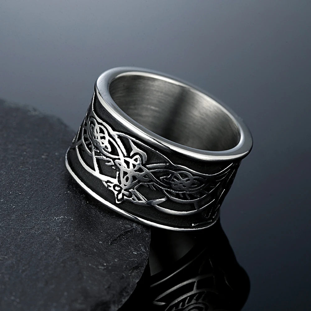 PENDRA Wolf Crow Rune Ring