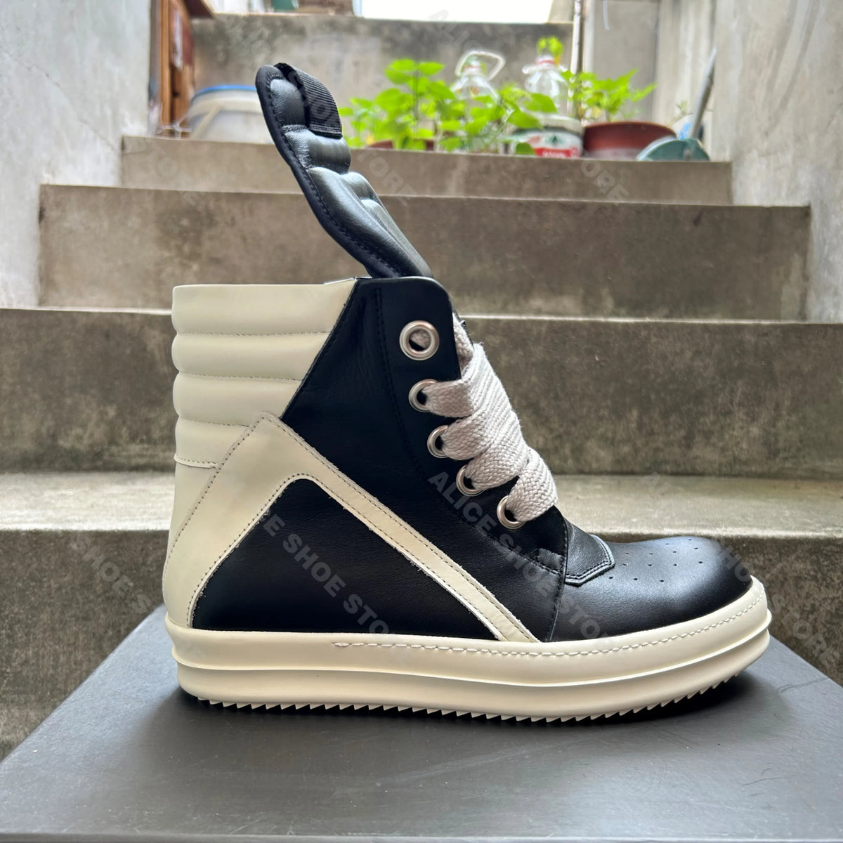 PENDRA Geobasket Noir Black Cow Leather High-Top Zip Jumbo-Lace Ankle Boots