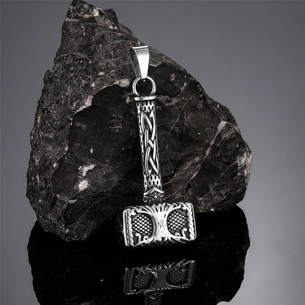 PENDRA Hammer Norse Necklace