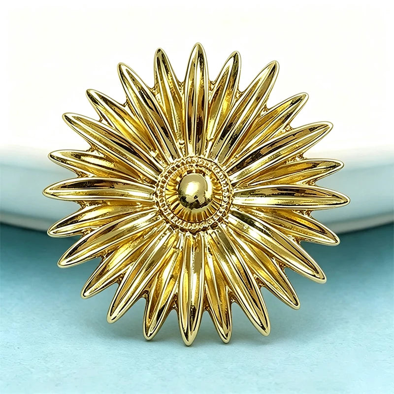 PENDRA Daisyelle Metal Daisy Brooch