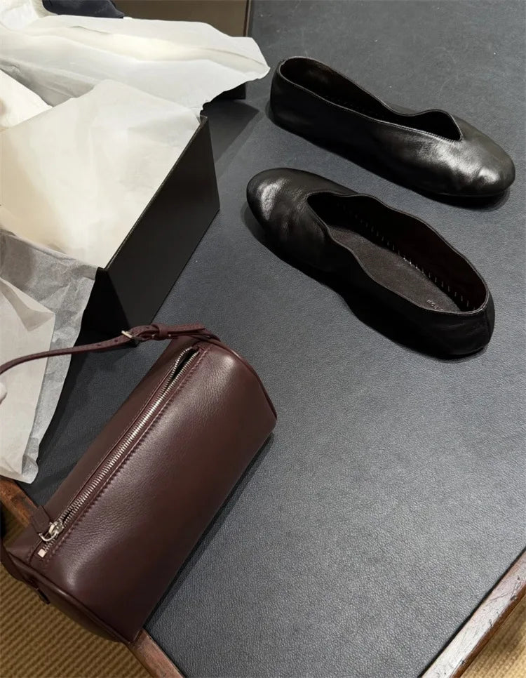 PENDRA Flat Spot Sheepskin Shoes