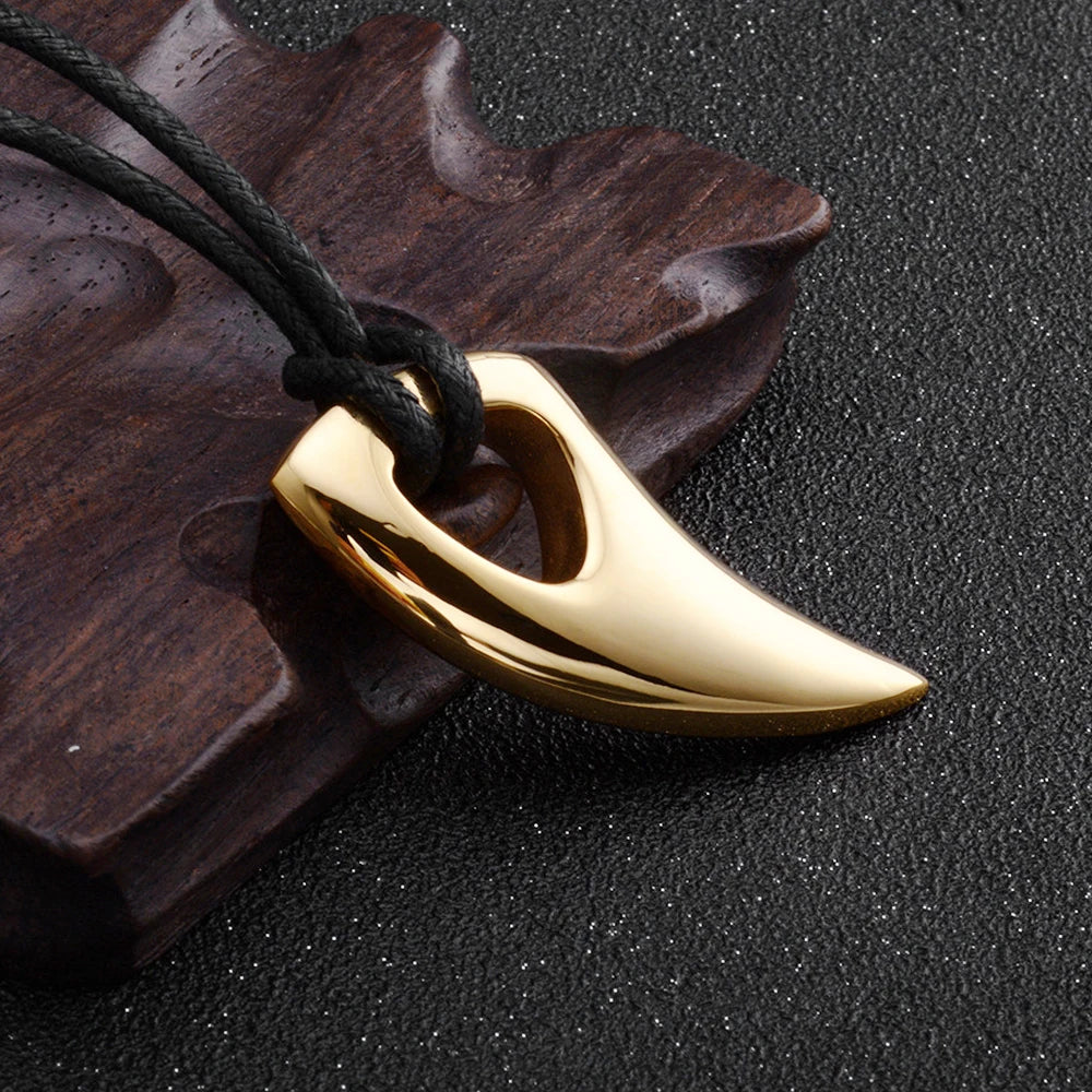 PENDRA Wolfthorn Leather Rope Wolf Tooth Pendant
