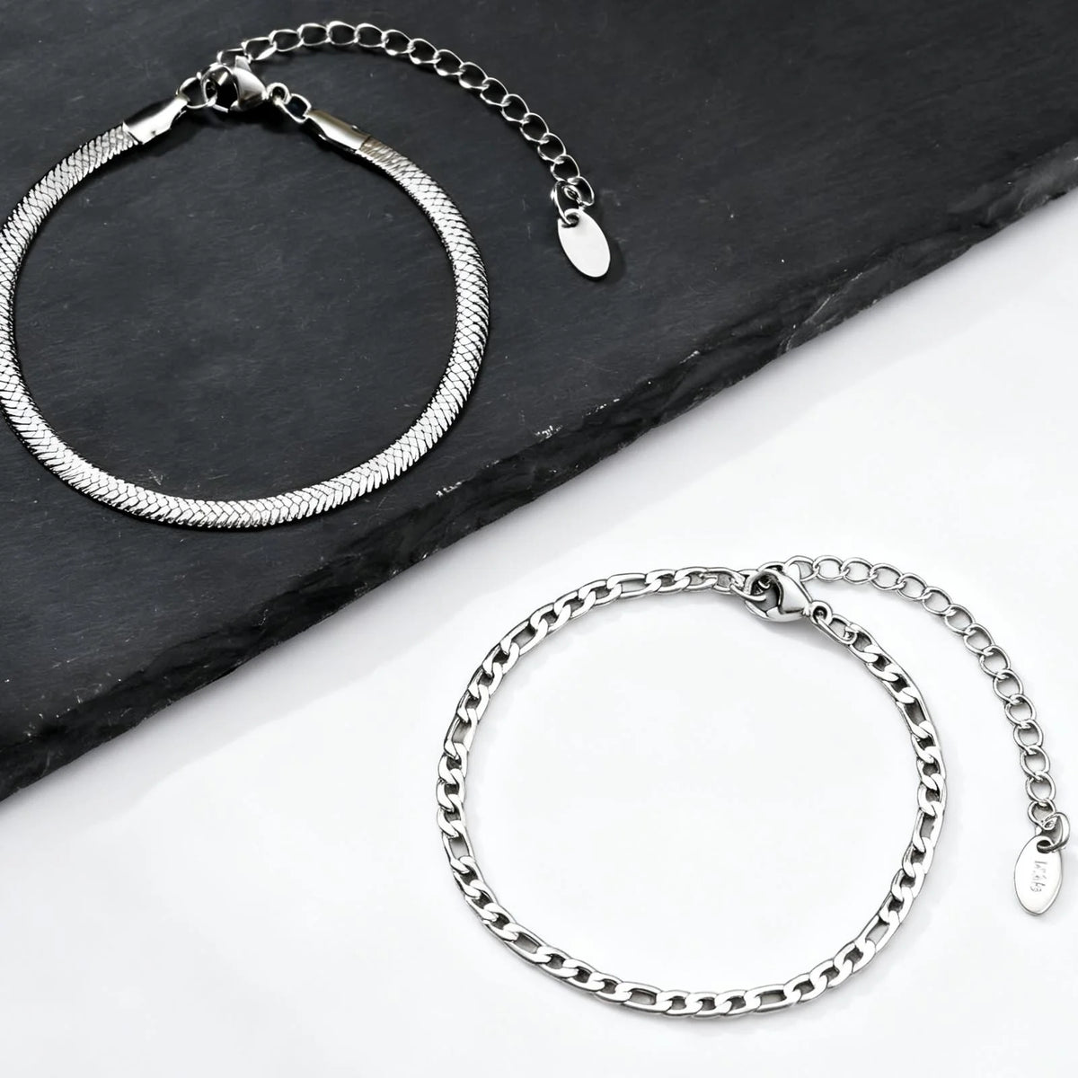 PENDRA Silver Flat Bracelet