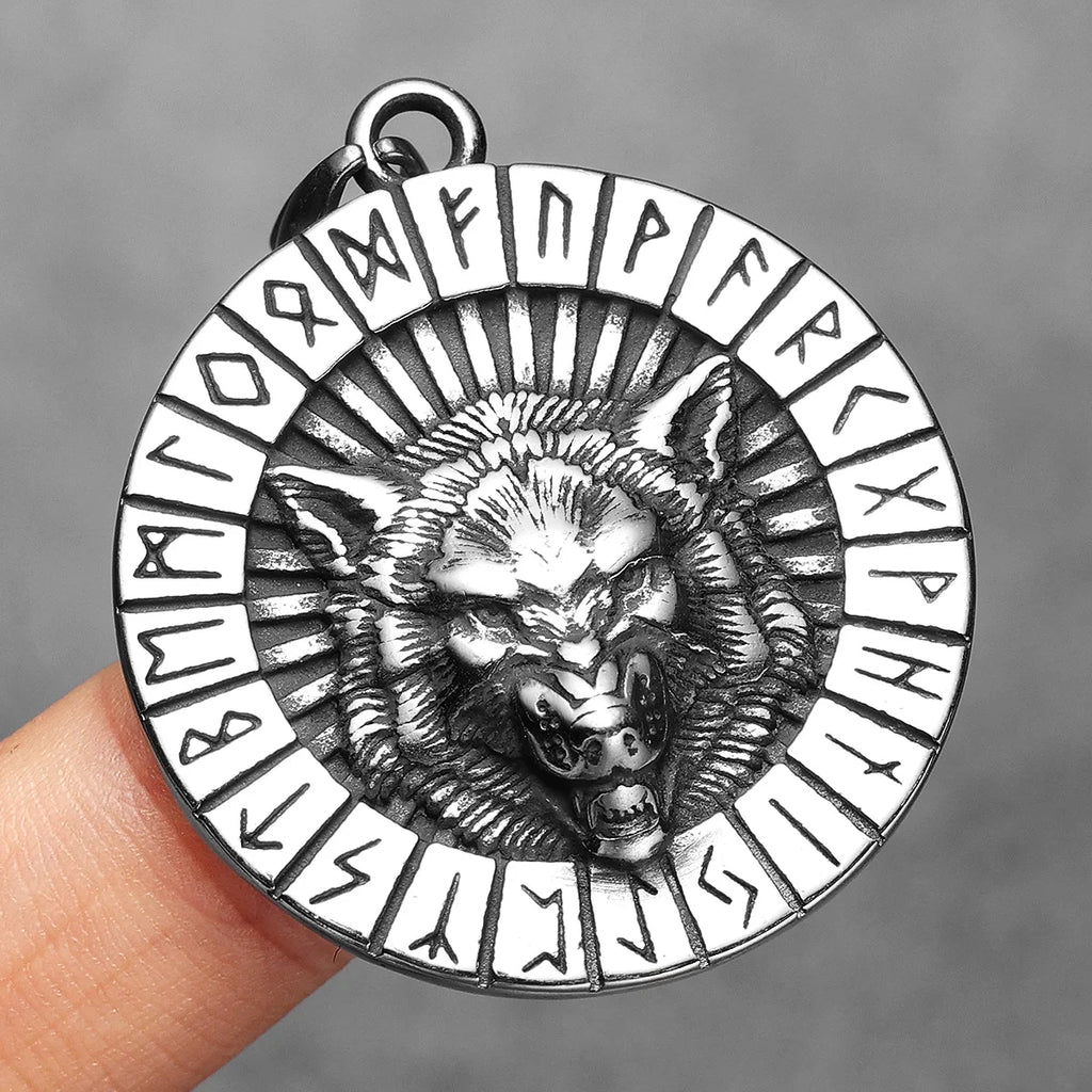 PENDRA Uliorin Viking Rune Necklace