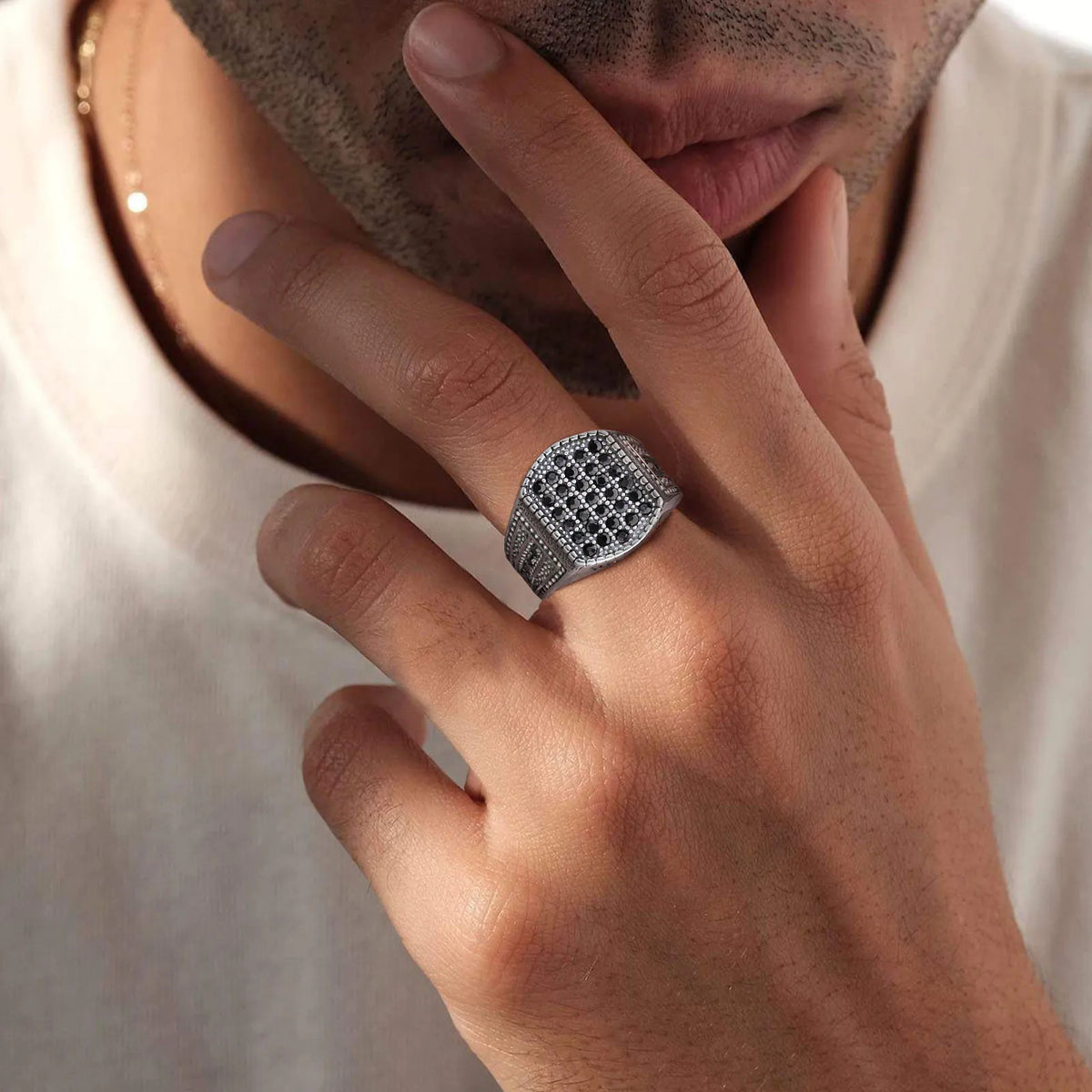 PENDRA Mavmora Natural Stone Ring