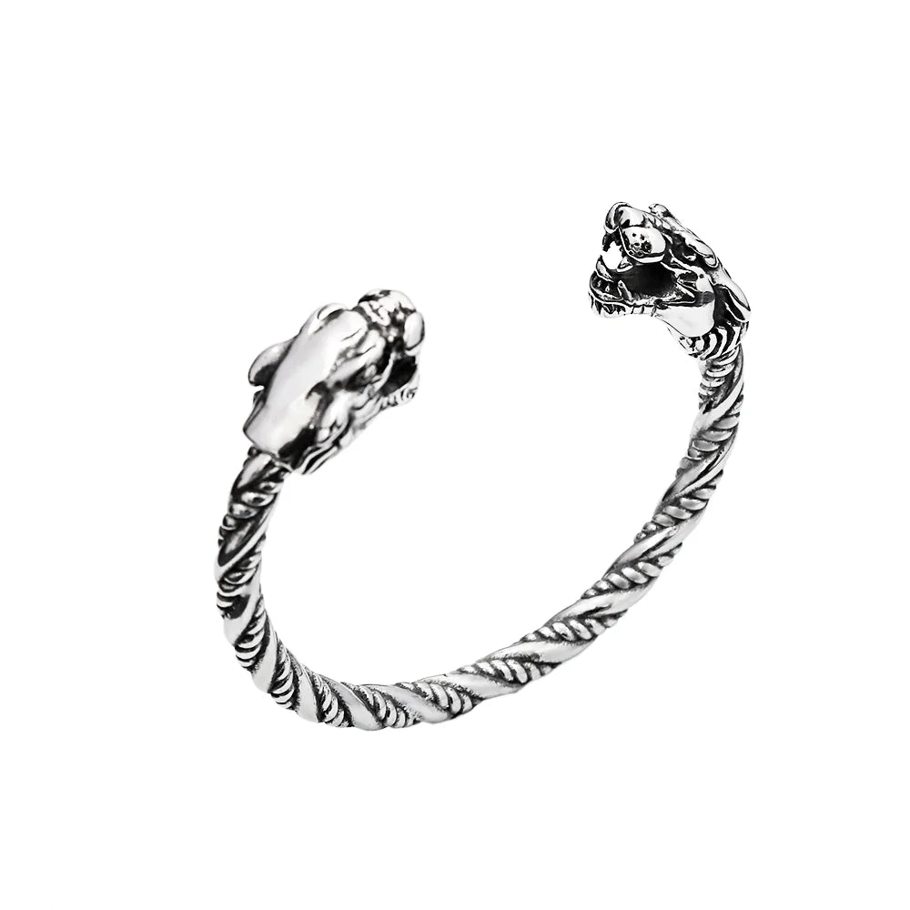 PENDRA OT Buckle Stainless Steel Chain Bracelet