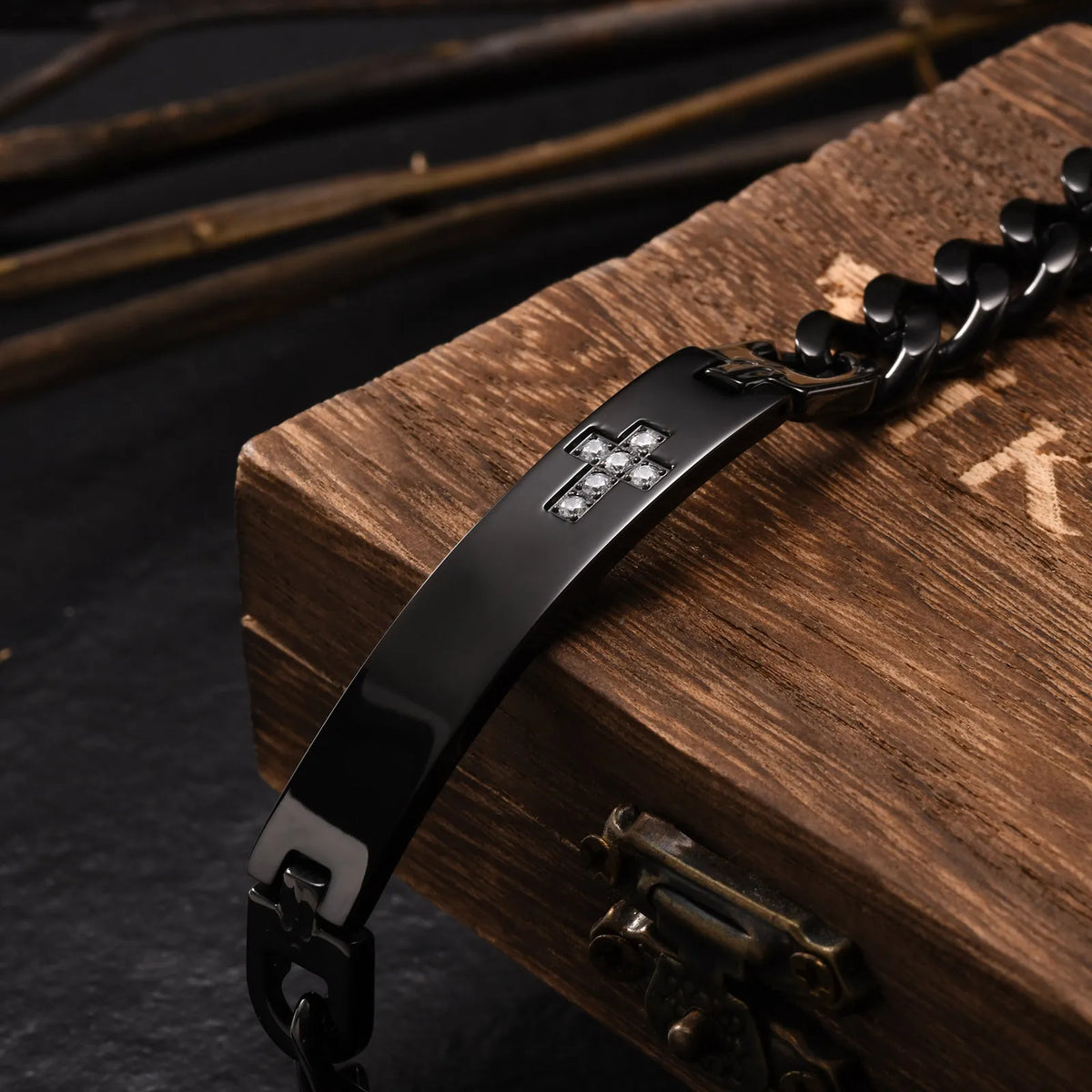 PENDRA Gavdell Custom Engraved Bracelet