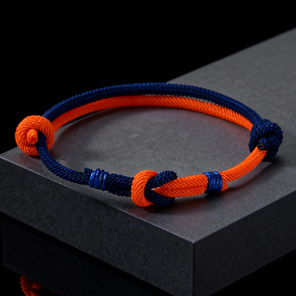 PENDRA Halevex Infinity Knot Bracelet