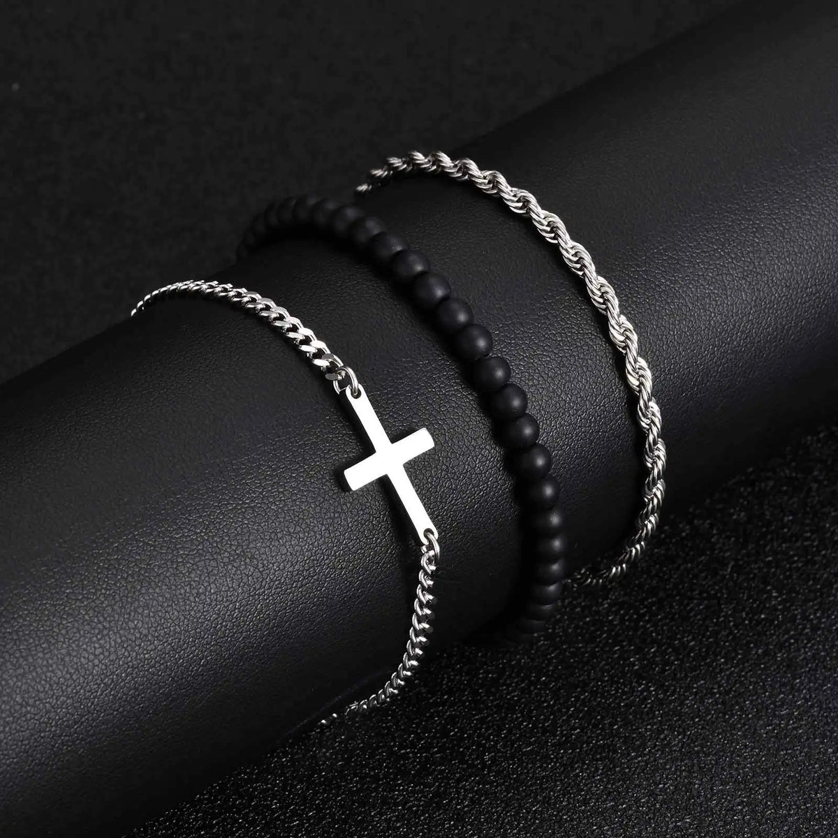 PENDRA Cross Link Bracelet