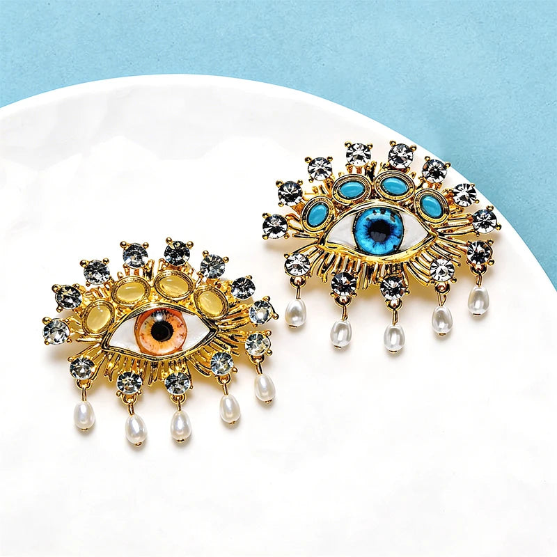 PENDRA Charming Blue Eye Brooch