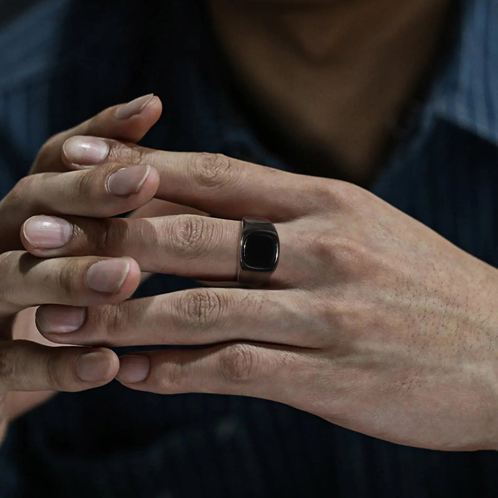 Mprainbow Stylish Black Stone Rings for Men Boys,Waterproof Stainless Steel Signet Ring,Jewelry Gifts for Him,anel masculino