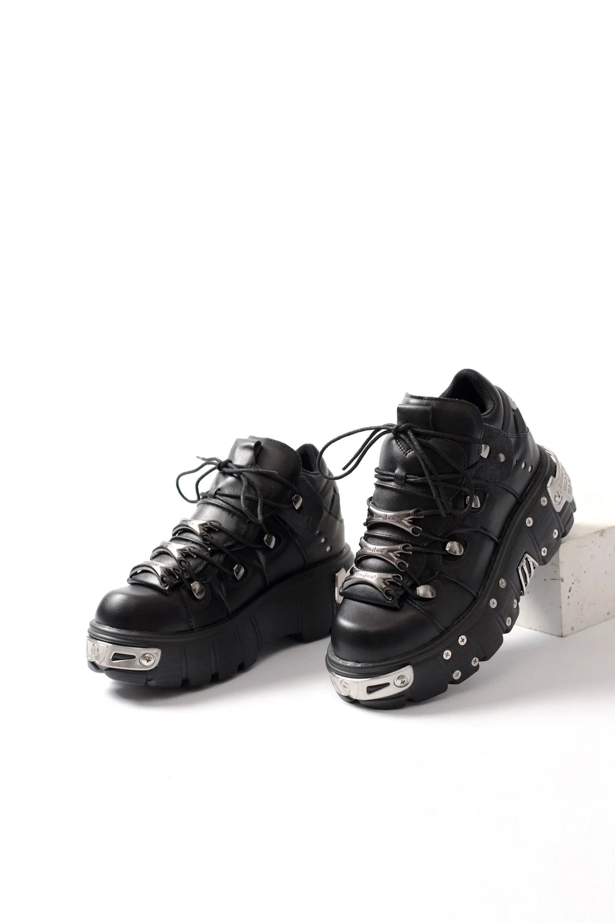 PENDRA Lace Platform Ankle Boots