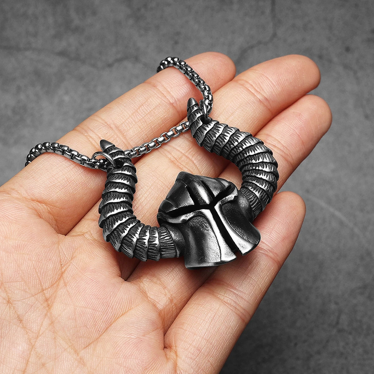 Retro Viking Devil Helmet Men Necklaces Stainless Steel Pendant Chain Women Punk Fashion Jewelry Accessories Gifts Wholesale