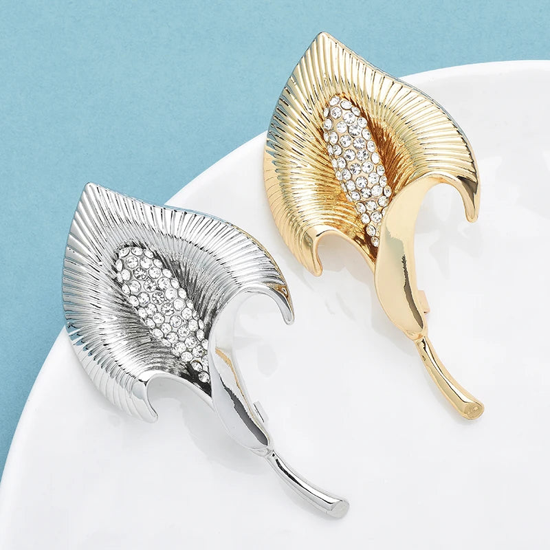 PENDRA Lilycrest Big Crystal Lily Flower Brooch