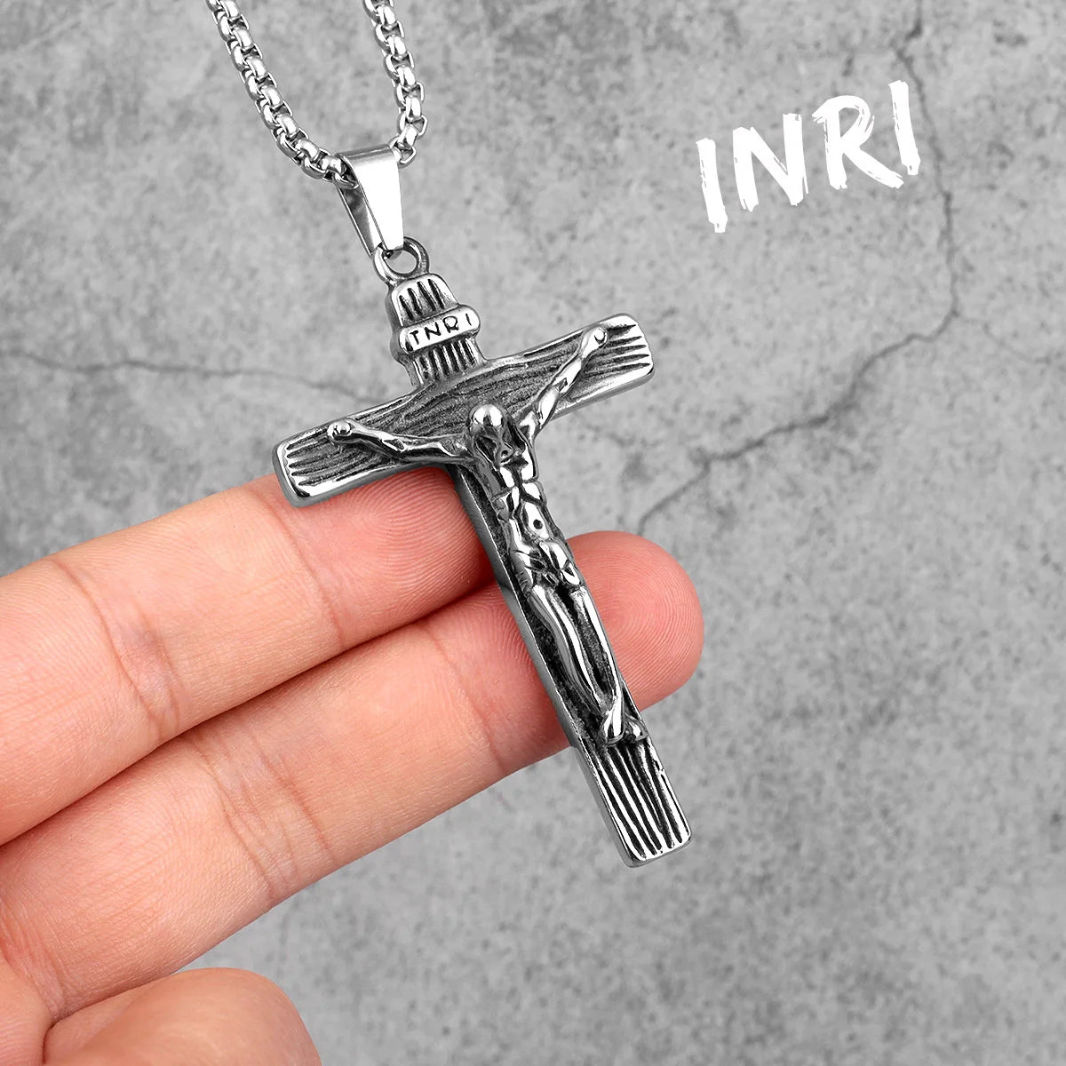 PENDRA Wrenlith Cross Charm Necklace