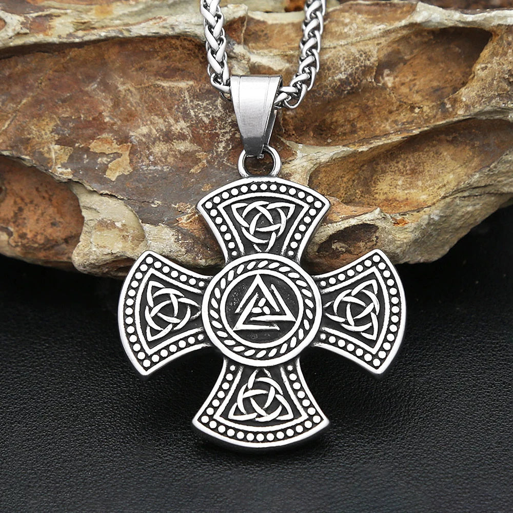 PENDRA Celticknott Cross Celtic Knot Pendant